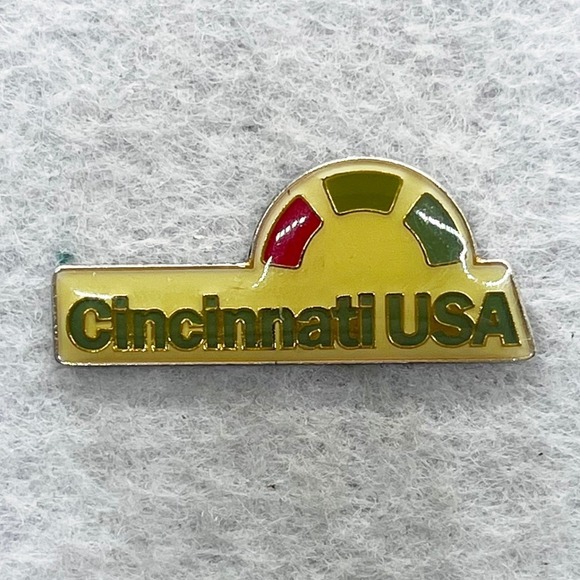 Jewelry - 🔮 5/$25 Vintage Cincinnati USA Pin